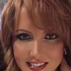 Meet your Posher, Carrie